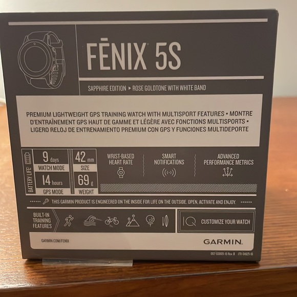 Garmin Fenix 5S Sapphire Edition Rose Goldtone with White Band - Picture 10 of 10